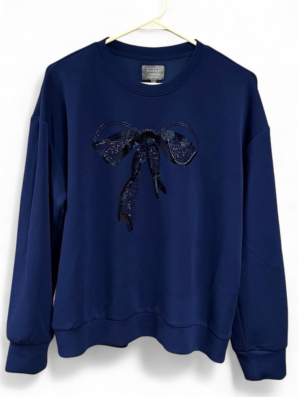 Berkley Jensen Bow Graphic Sweatshirt Size Medium